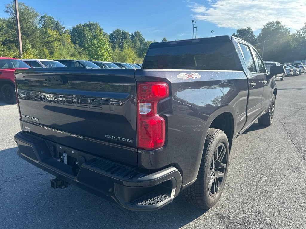 Used 2023 Chevrolet Silverado 1500 Custom AWD/4WD image 5