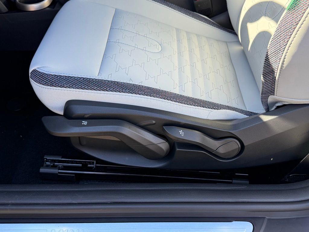 New 2026 MINI Cooper S image 25