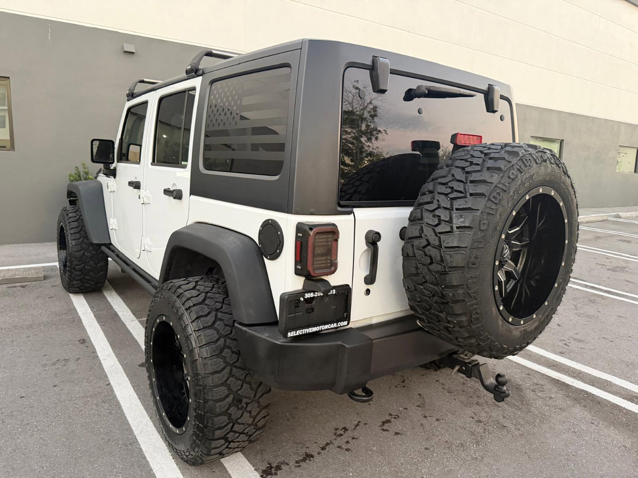 Used 2016 Jeep Wrangler Unlimited Sport AWD/4WD image 3