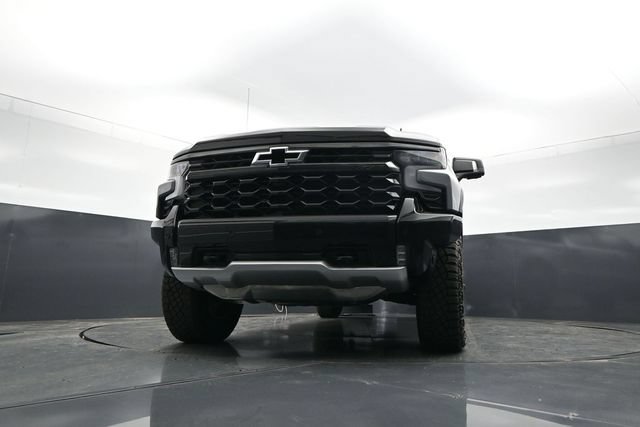 Used 2025 Chevrolet Silverado 1500 ZR2 w/ Dark Appearance Package AWD/4WD image 32