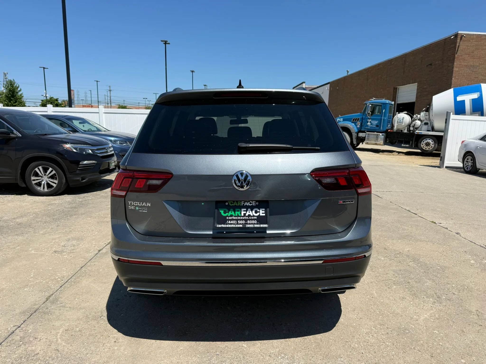 Used 2021 Volkswagen Tiguan SE R-Line AWD/4WD image 10