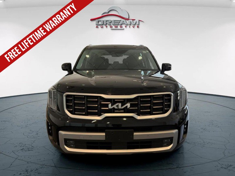 Used 2023 Kia Telluride AWD image 3