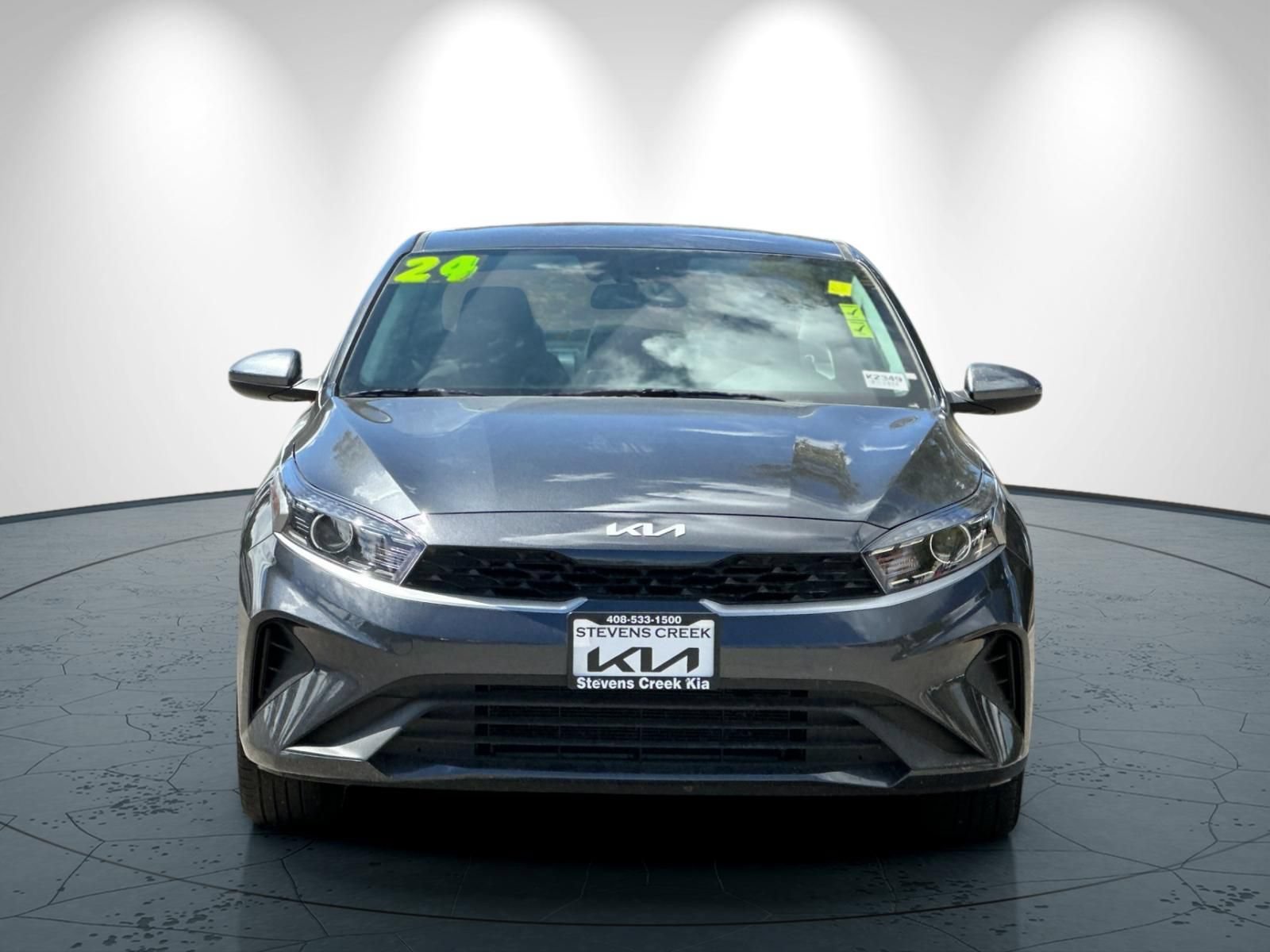 Used 2024 Kia Forte LXS FWD image 9