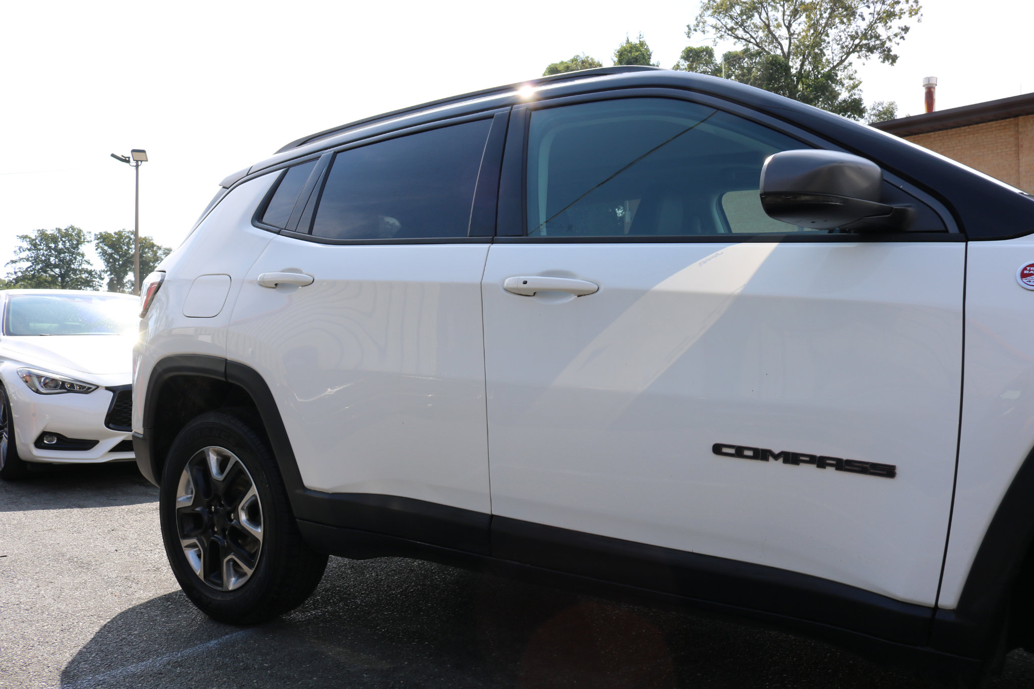 Used 2017 Jeep Compass Trailhawk w/ Leather Interior Group image 9