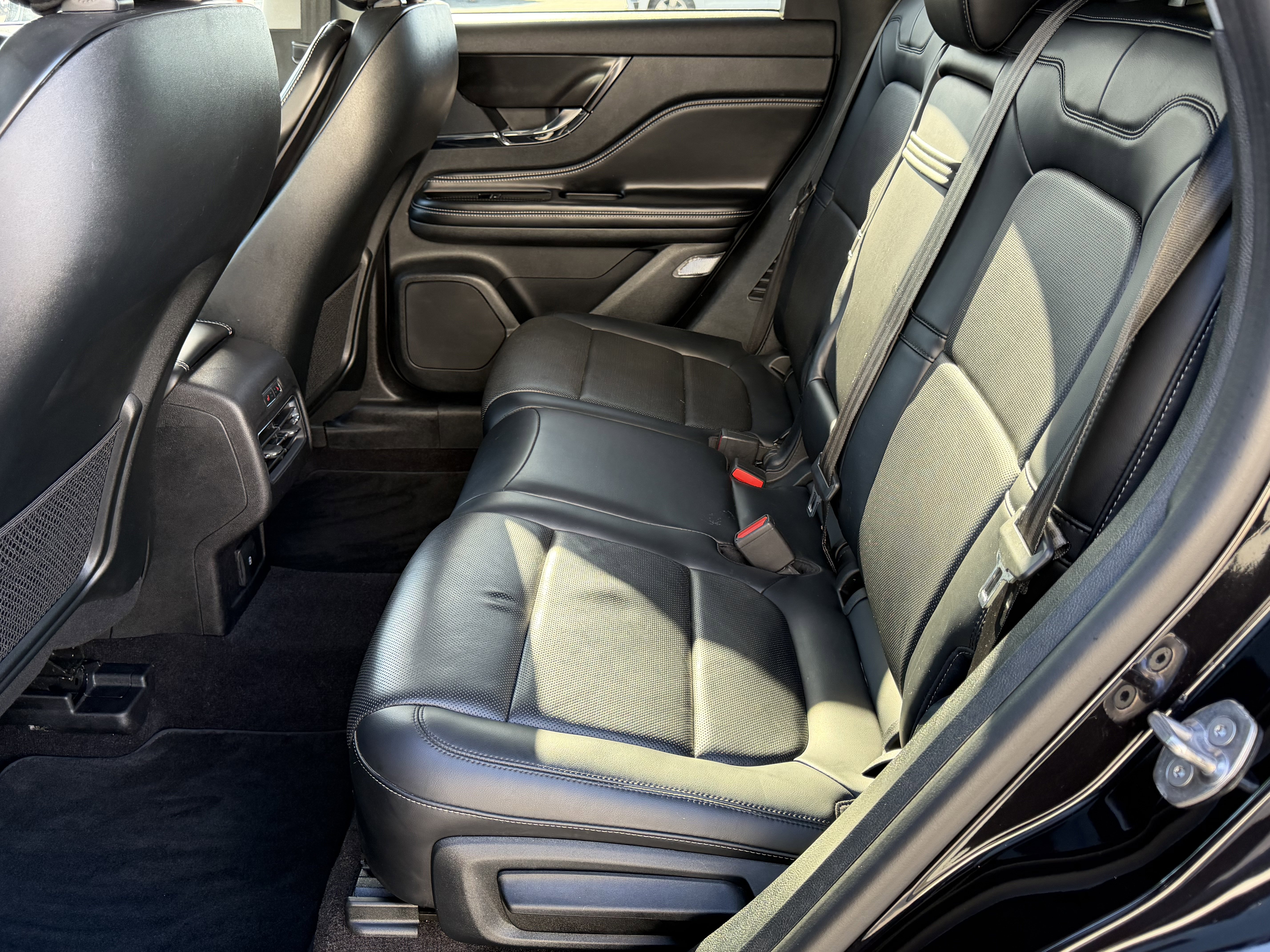 Certified 2021 Lincoln Corsair Reserve w/ Elements Package FWD image 22