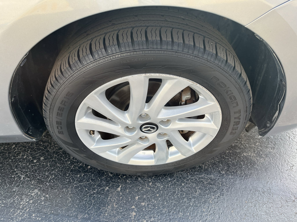 Used 2013 MAZDA MAZDA3 i Grand Touring image 37