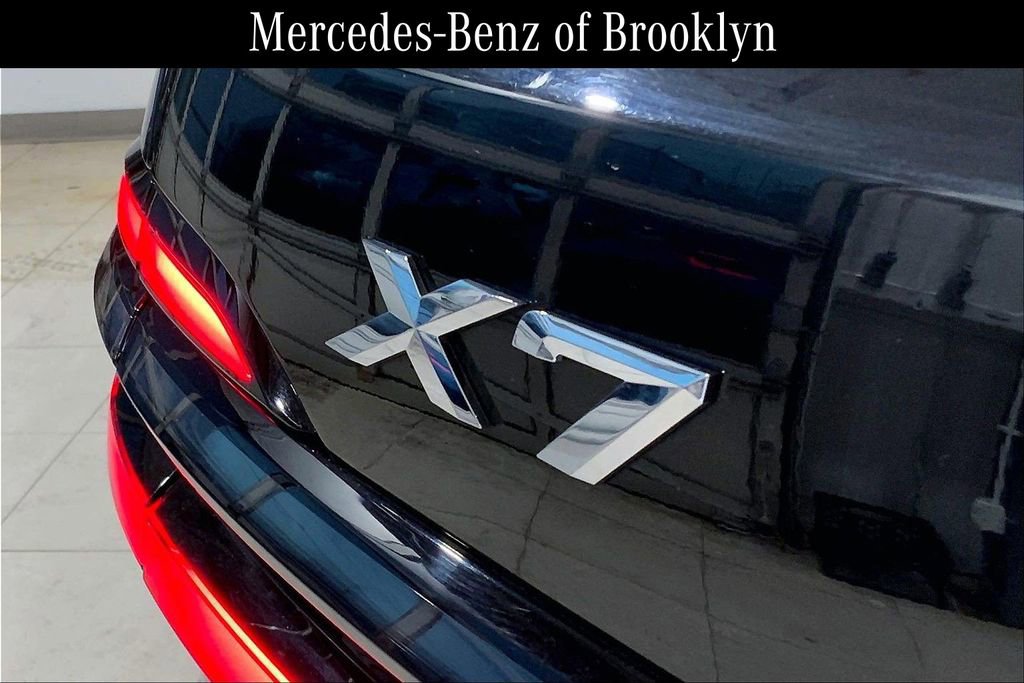 Used 2024 BMW X7 xDrive40i w/ M Sport Package image 9