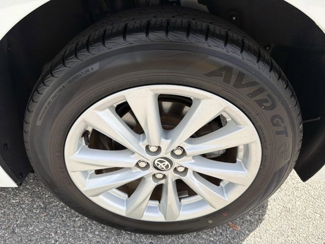 Certified 2024 Toyota Corolla SE image 31