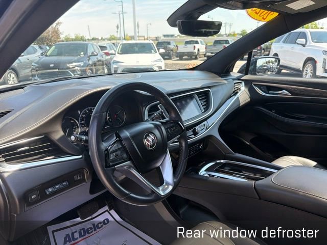 Used 2023 Buick Enclave Avenir AWD/4WD image 18