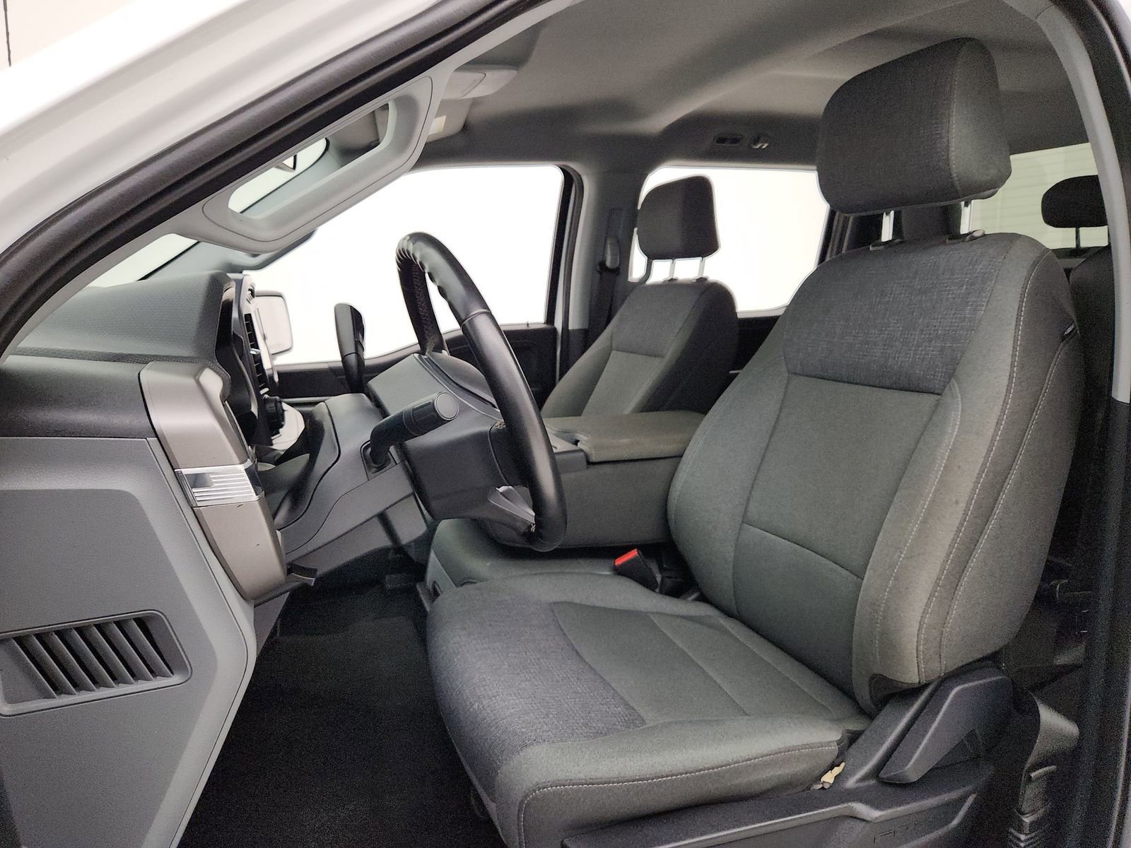 Used 2024 Ford F150 XLT w/ FX4 Off-Road Package image 5