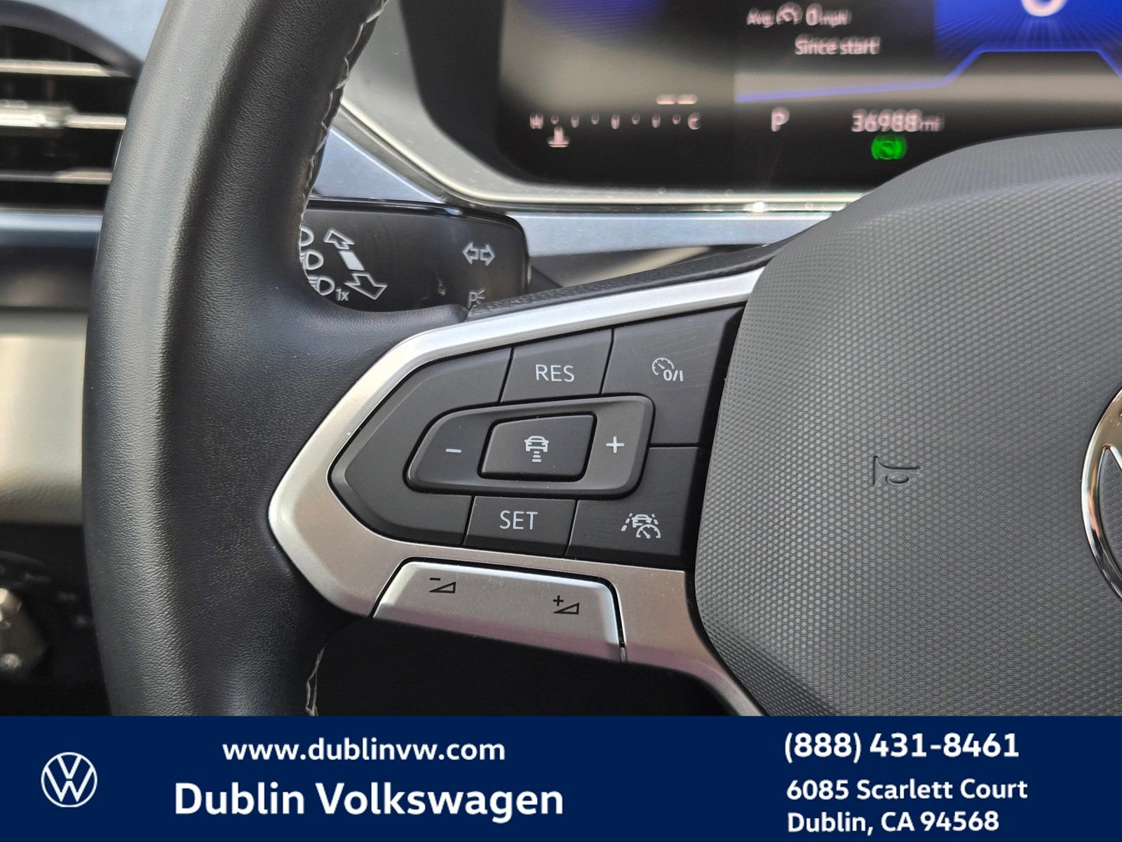 Used 2023 Volkswagen Taos SE w/ Black Wheel Package FWD image 20