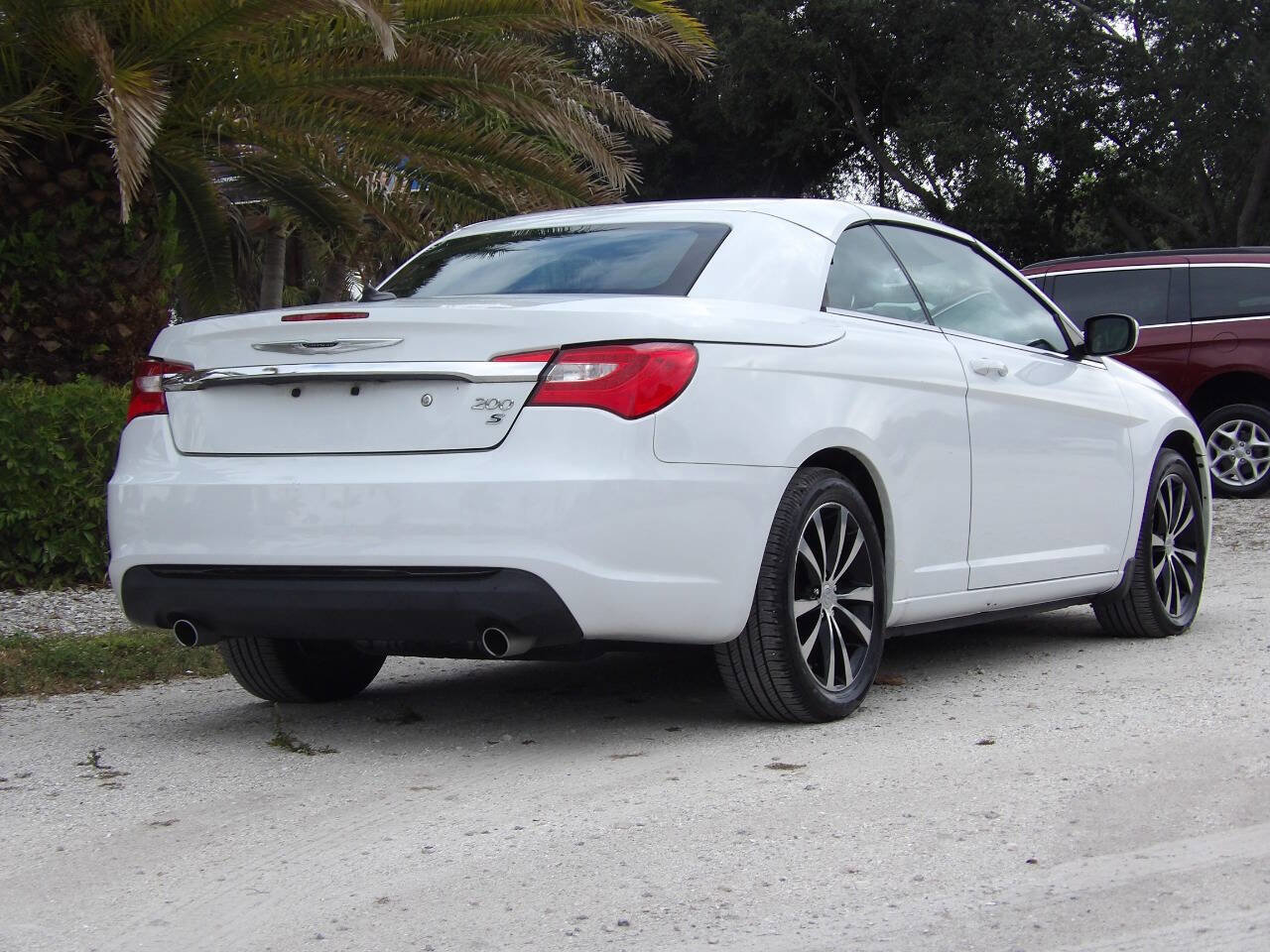 Used 2012 Chrysler 200 S image 8