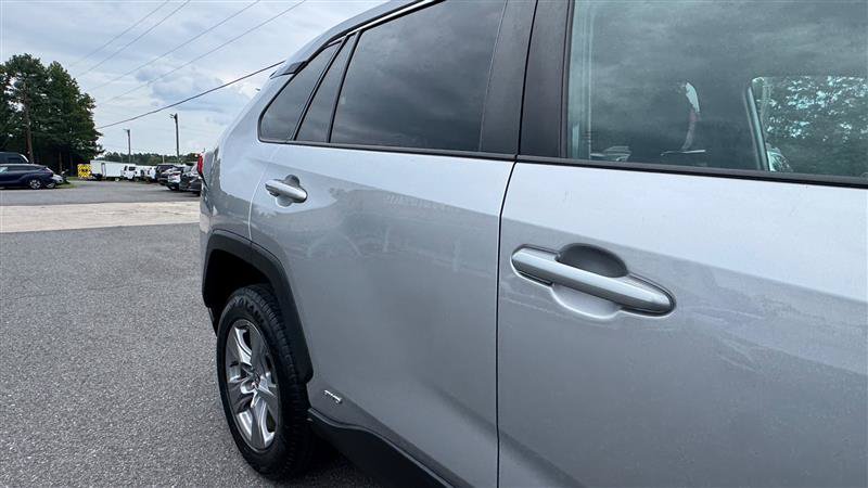 Used 2022 Toyota RAV4 XLE w/ Convenience Package AWD/4WD image 24
