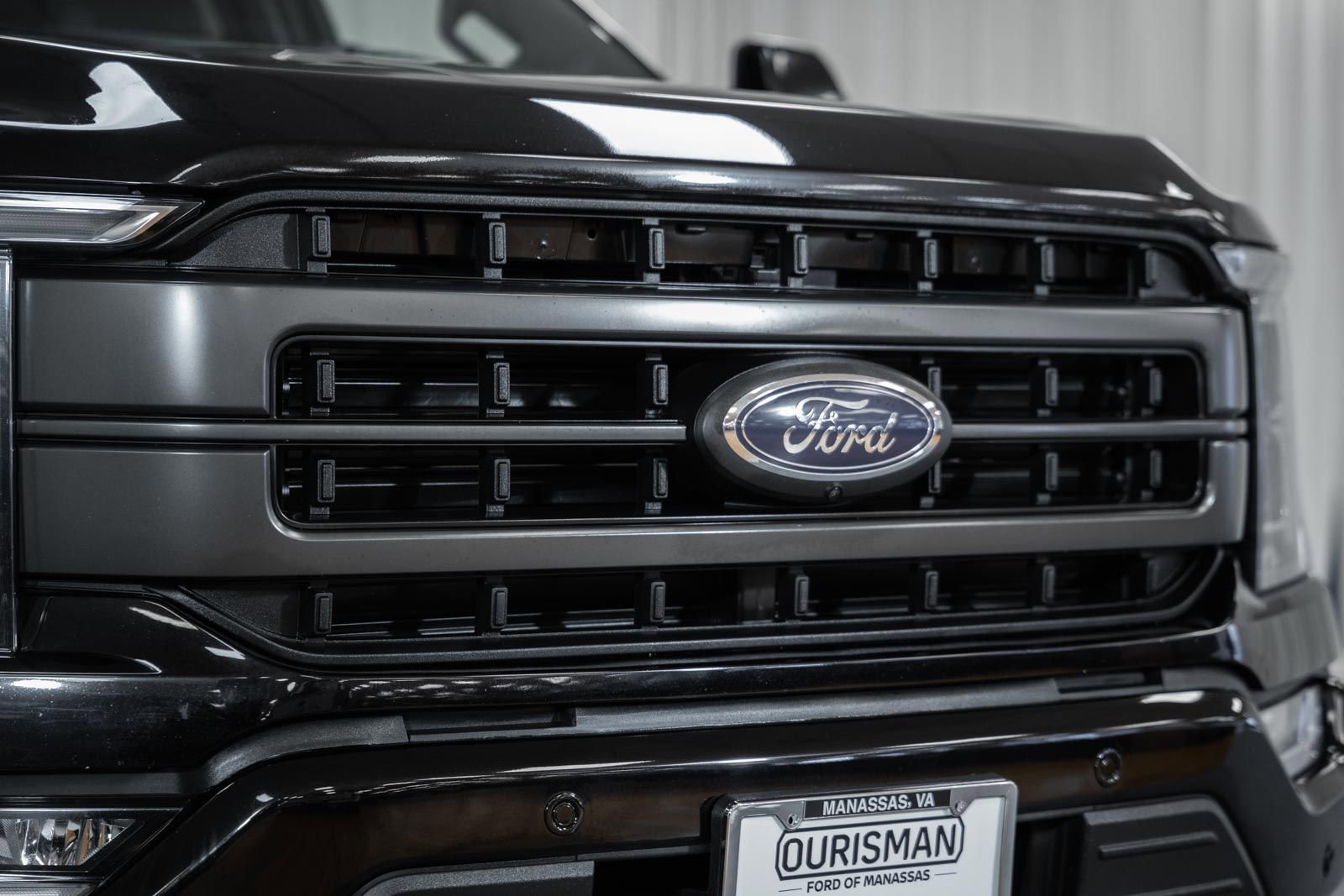 Used 2023 Ford F150 Lariat w/ Equipment Group 502A High image 14