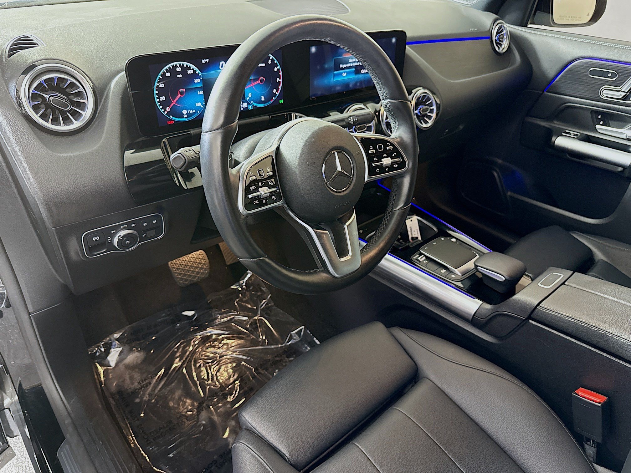 Used 2023 Mercedes-Benz GLA 250 4MATIC w/ Premium Package image 23