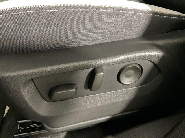 Used 2025 Buick Envision Sport Touring image 29