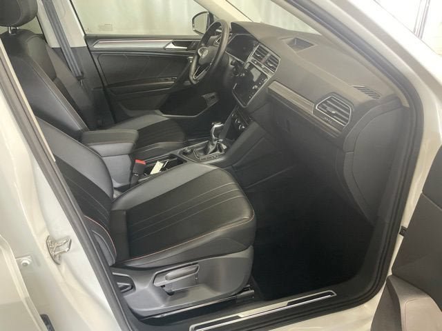 Certified 2024 Volkswagen Tiguan Wolfsburg Edition AWD/4WD image 4