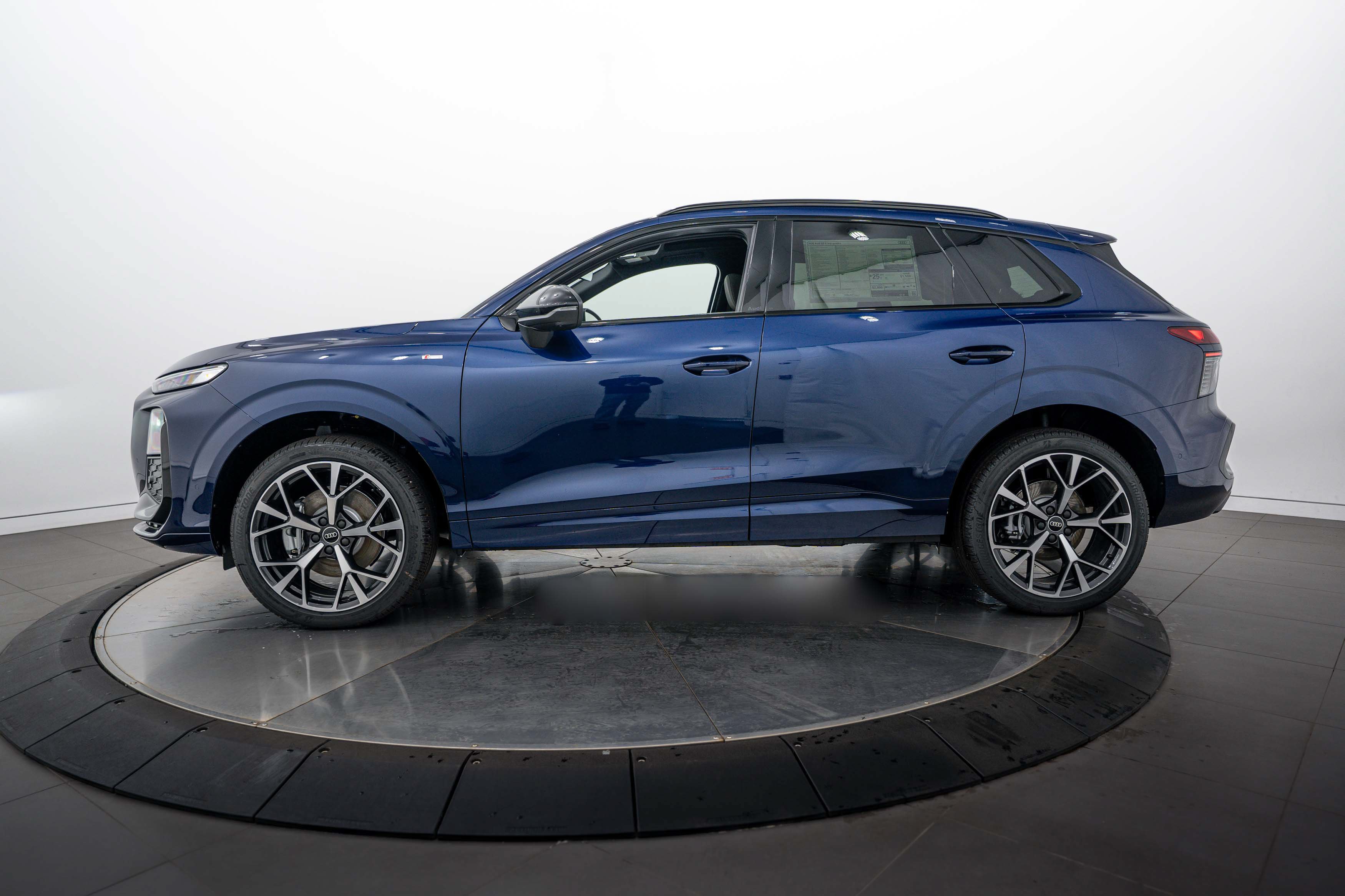 New 2026 Audi Q3 quattro 2.0T AWD/4WD image 6