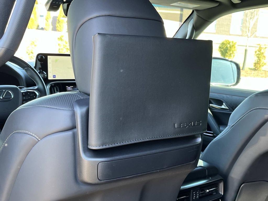 Used 2023 Lexus LX 600 4WD w/ Appearance Package image 20