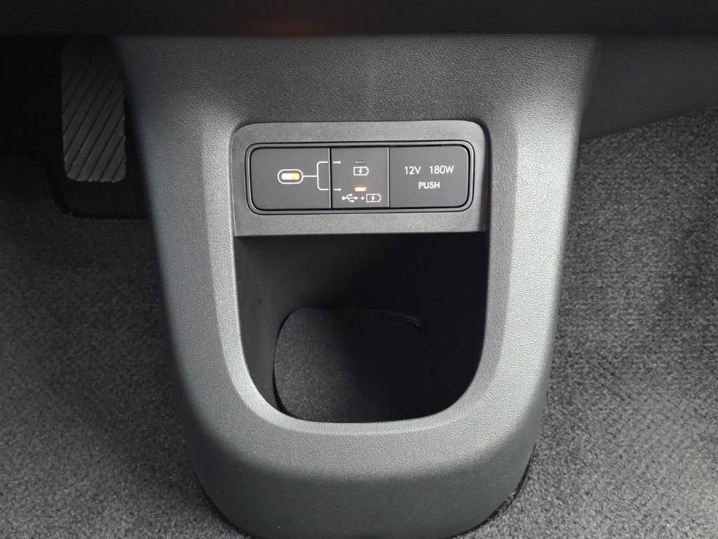 Used 2025 Hyundai Ioniq 5 SE image 31