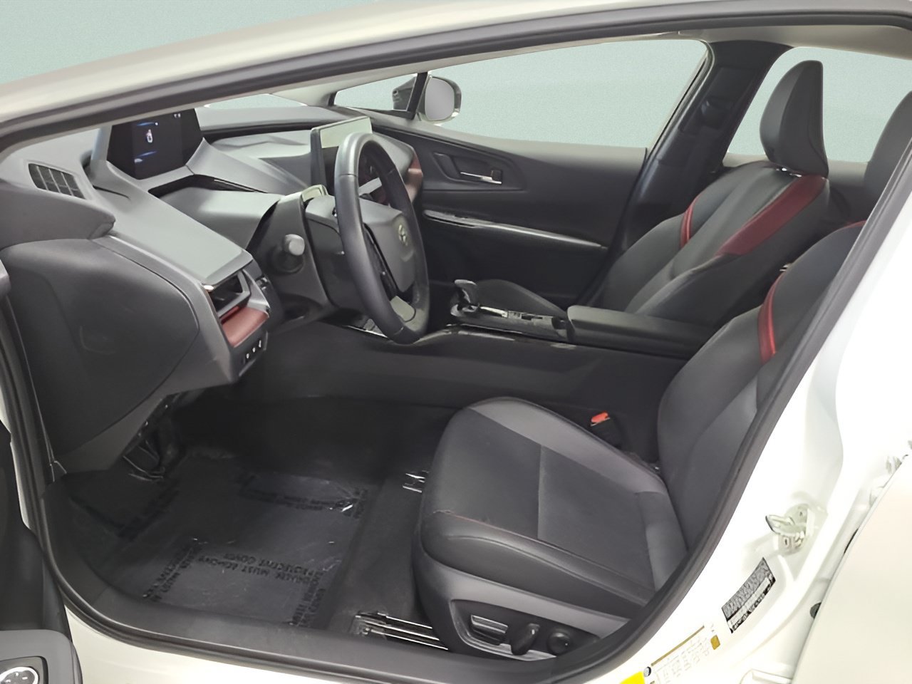 Used 2024 Toyota Prius Prime FWD image 15
