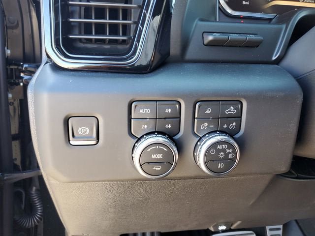 New 2026 GMC Sierra 1500 AT4 w/ Technology Package AWD/4WD image 32