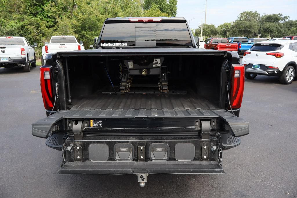 Certified 2024 GMC Sierra 3500 Denali w/ Denali Reserve Package AWD/4WD image 29