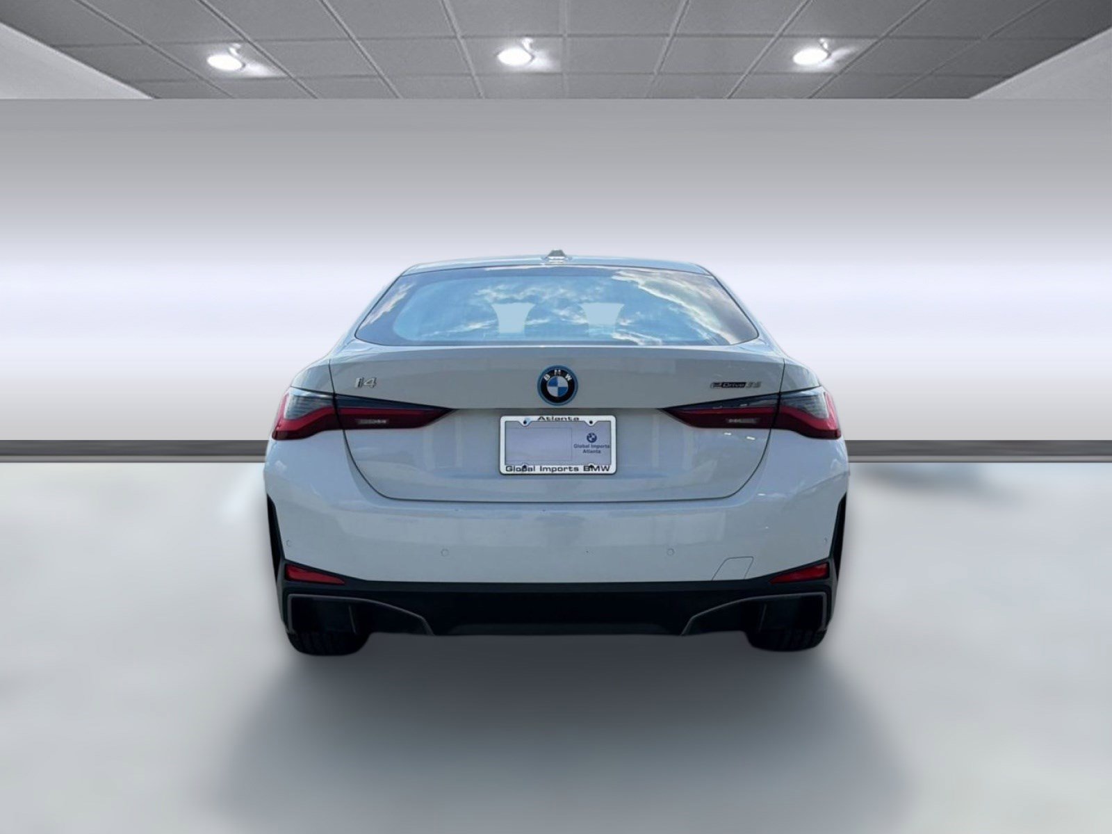 Used 2023 BMW i4 eDrive35 w/ Premium Package image 10