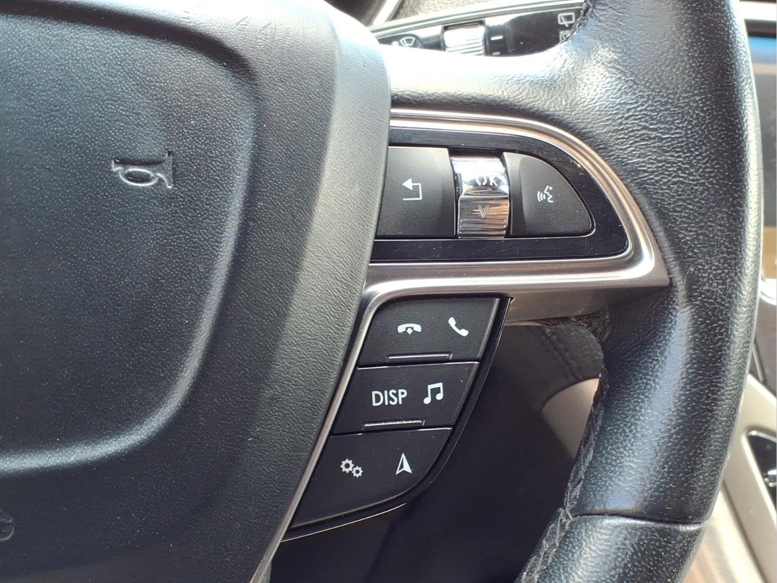 Used 2019 Lincoln Nautilus Premier AWD/4WD image 21