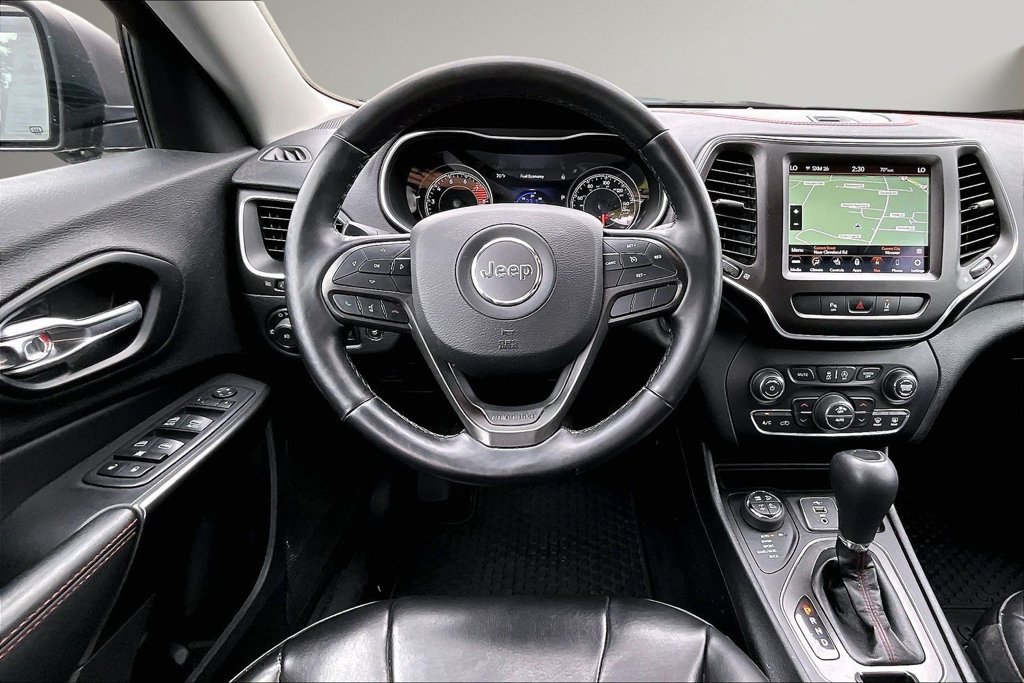 Used 2021 Jeep Cherokee Trailhawk w/ Sun, Sound & Nav Group AWD/4WD image 9