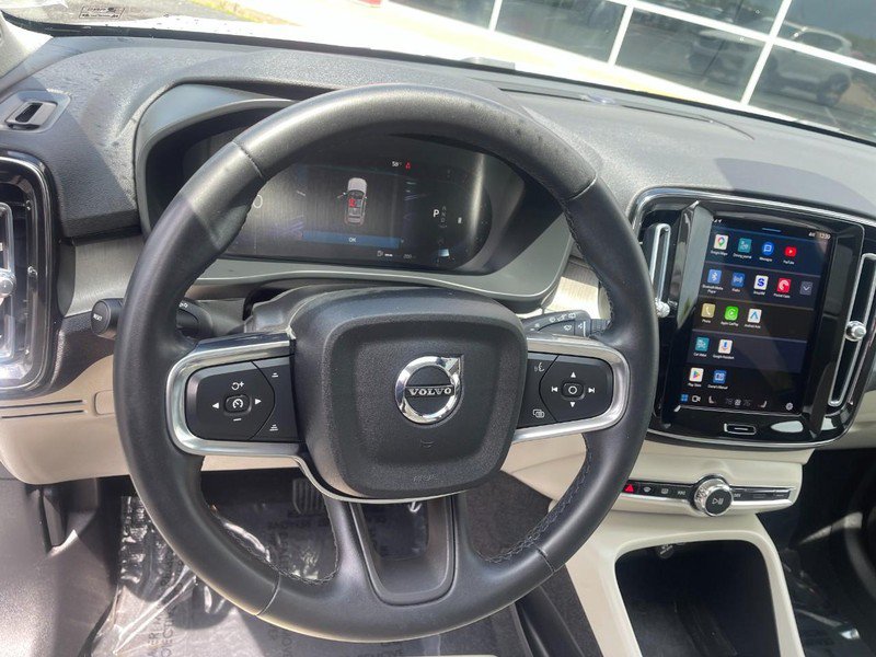 Used 2023 Volvo XC40 B5 Plus AWD/4WD image 26