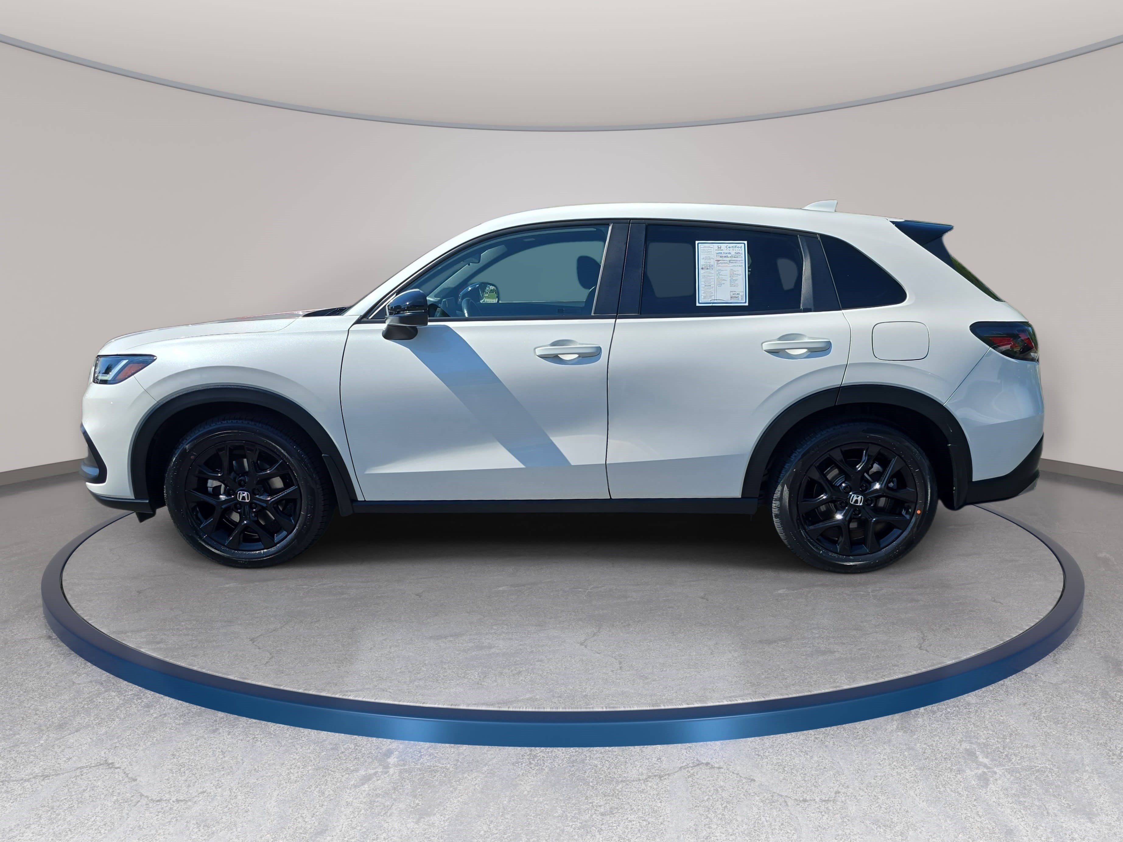 Used 2024 Honda HR-V Sport image 8