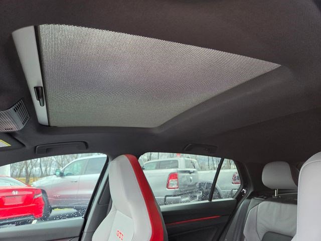 Used 2024 Volkswagen GTI Autobahn image 22