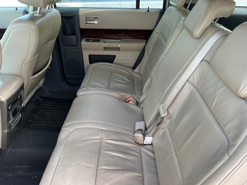 Used 2009 Ford Flex SEL FWD image 4