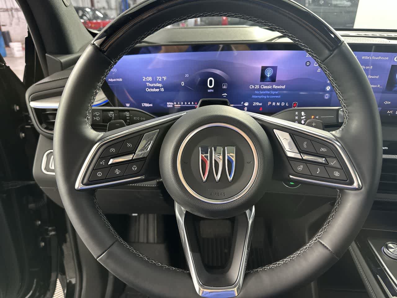 Used 2026 Buick Enclave Avenir w/ Super Cruise Package FWD image 14