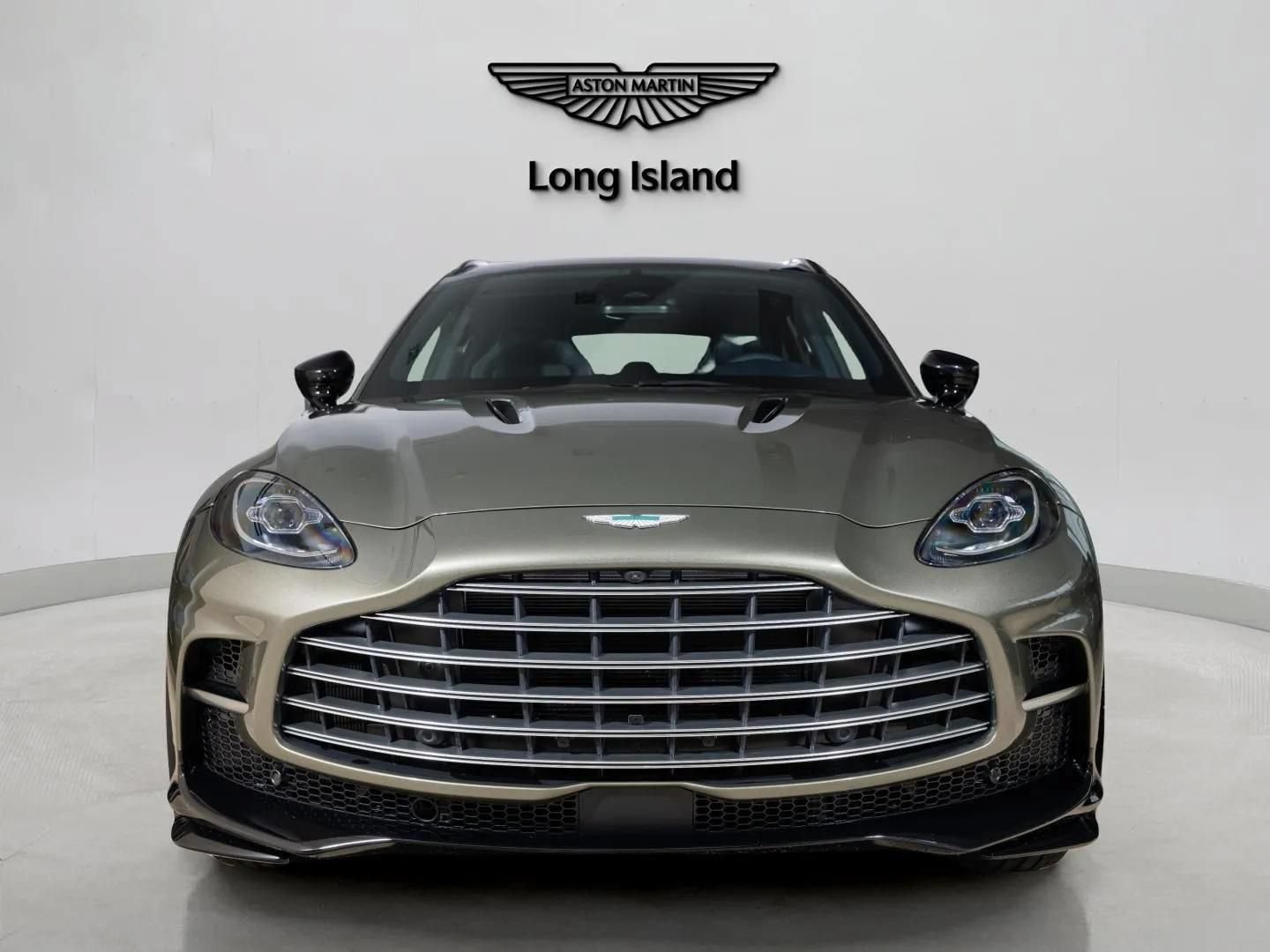 New 2026 Aston Martin DBX 707 AWD/4WD image 2