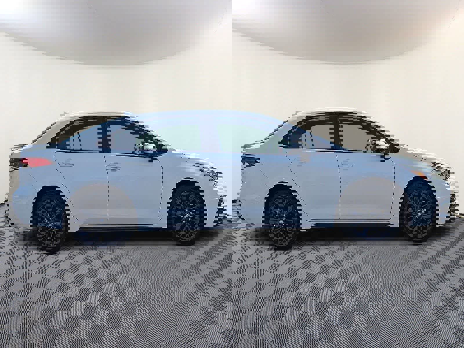 Certified 2024 Toyota Corolla SE FWD image 10