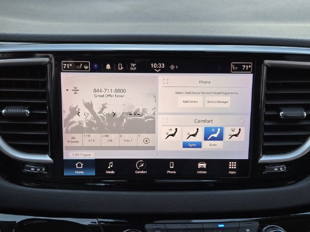 Used 2024 Chrysler Pacifica Touring-L FWD image 17