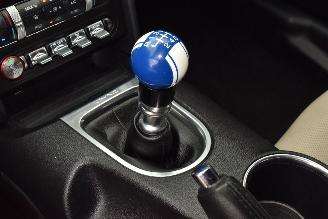 Used 2019 Ford Mustang Premium w/ Enhanced Security Package RWD image 29