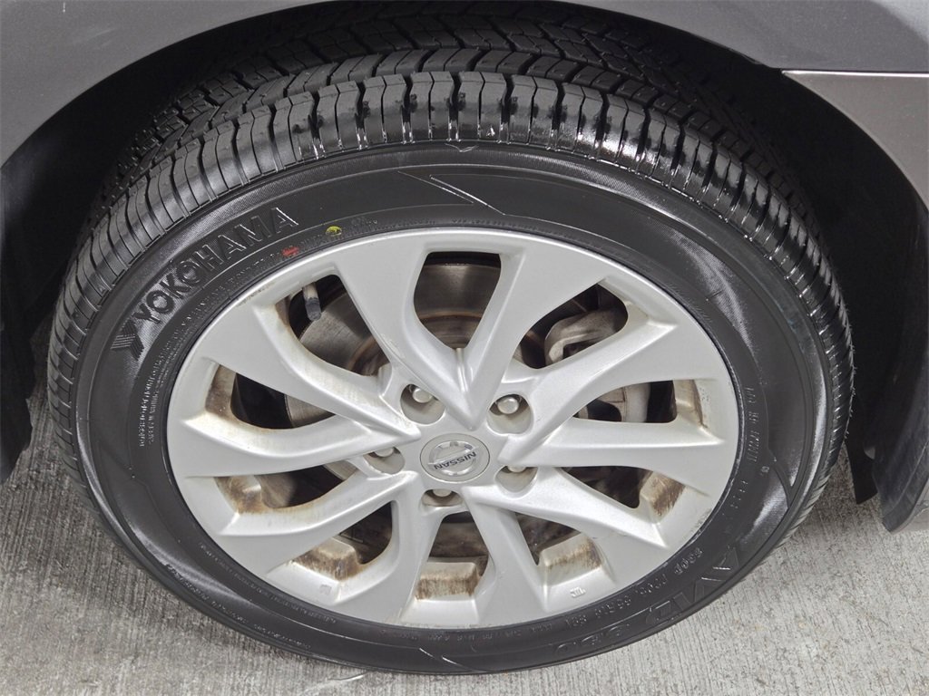 Used 2018 Nissan Sentra SV image 9