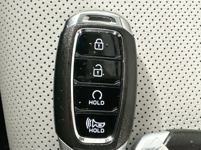 Used 2023 Hyundai Kona Limited w/ Cargo Package image 18