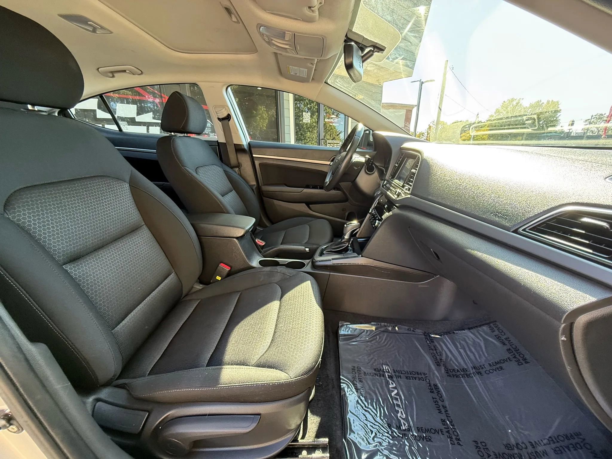 Used 2017 Hyundai Elantra Value Edition w/ Cargo Package image 30