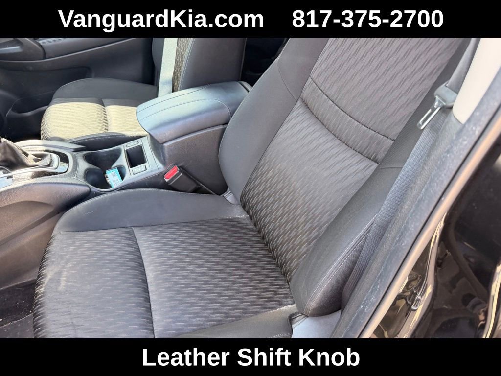 Used 2019 Nissan Rogue SV image 13