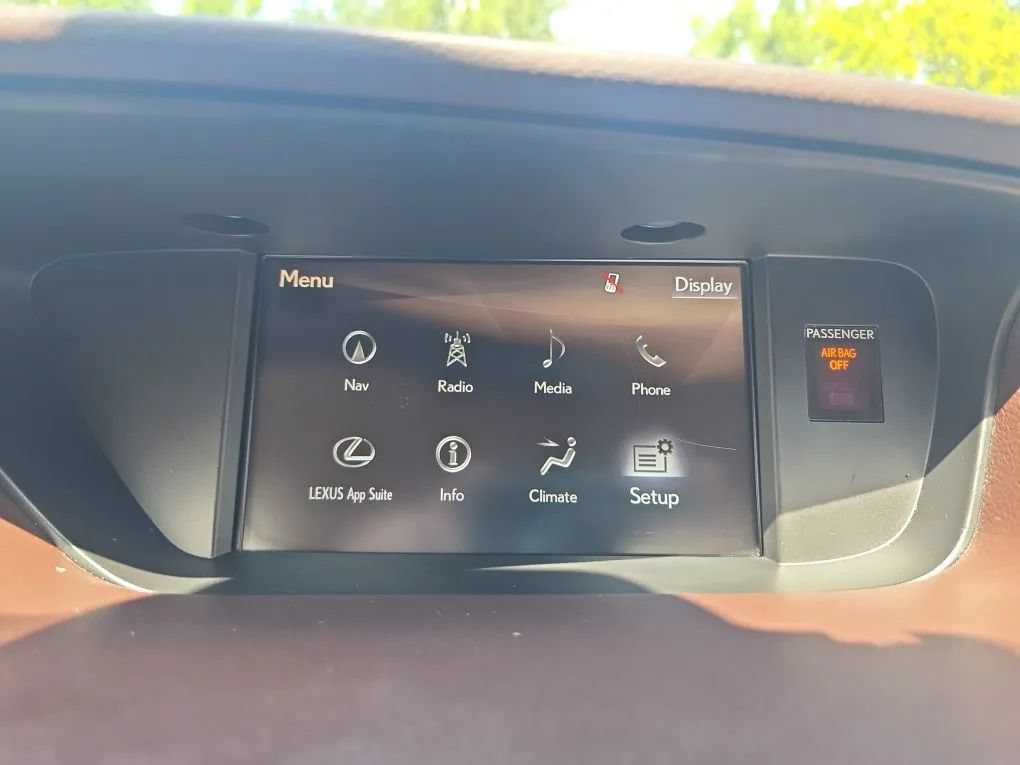 Used 2018 Lexus ES 350 w/ Luxury Package w/Wood Trim FWD image 32