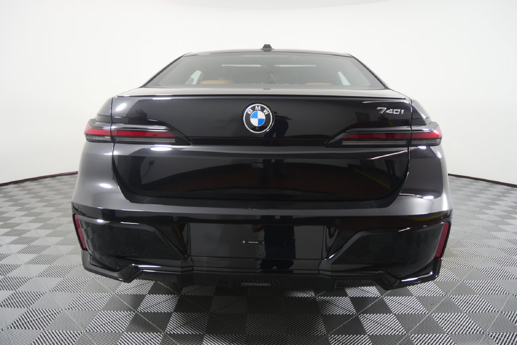 New 2026 BMW 740i RWD image 5