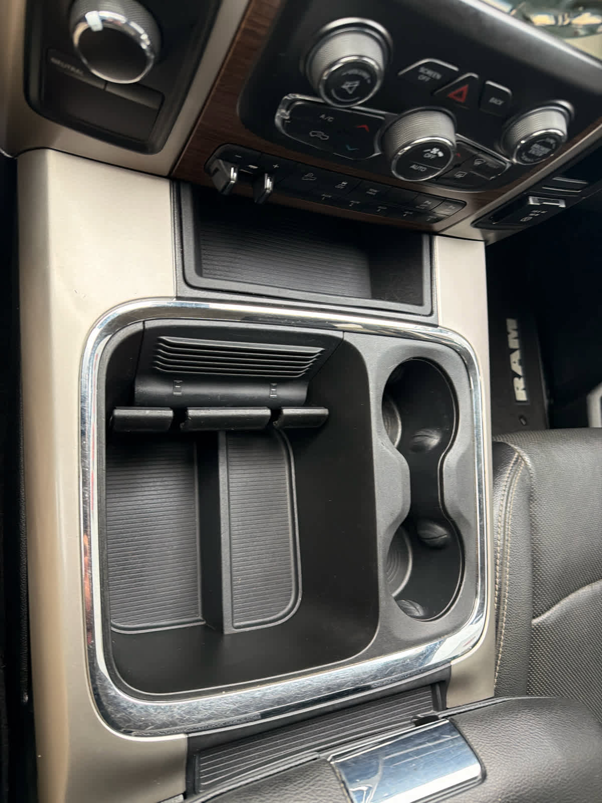 Used 2017 RAM 2500 Laramie w/ Snow Chief Group image 28