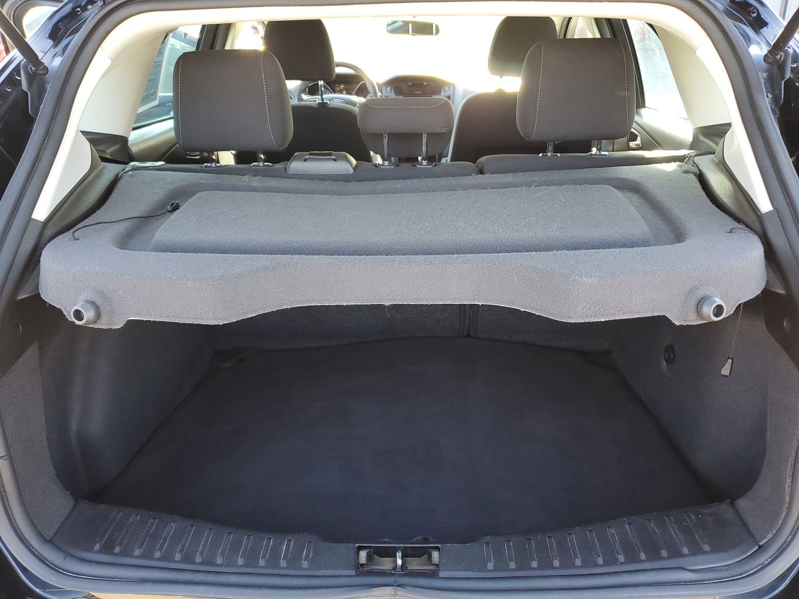 Used 2016 Ford Focus SE image 9