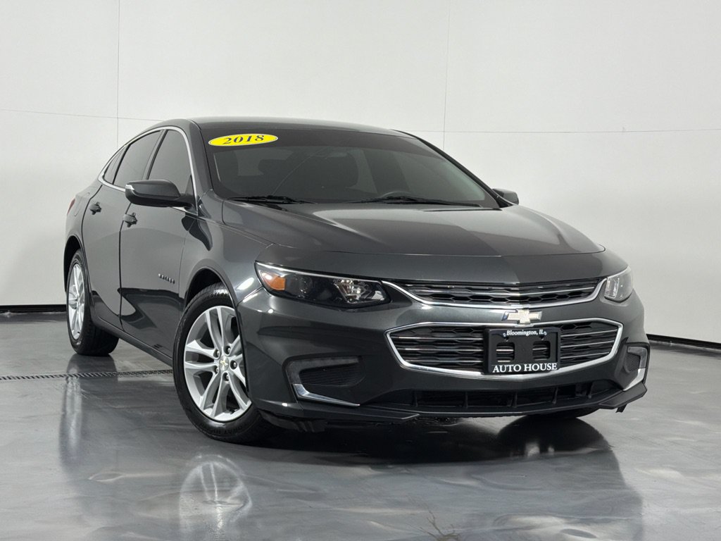 Used 2018 Chevrolet Malibu LT FWD image 2