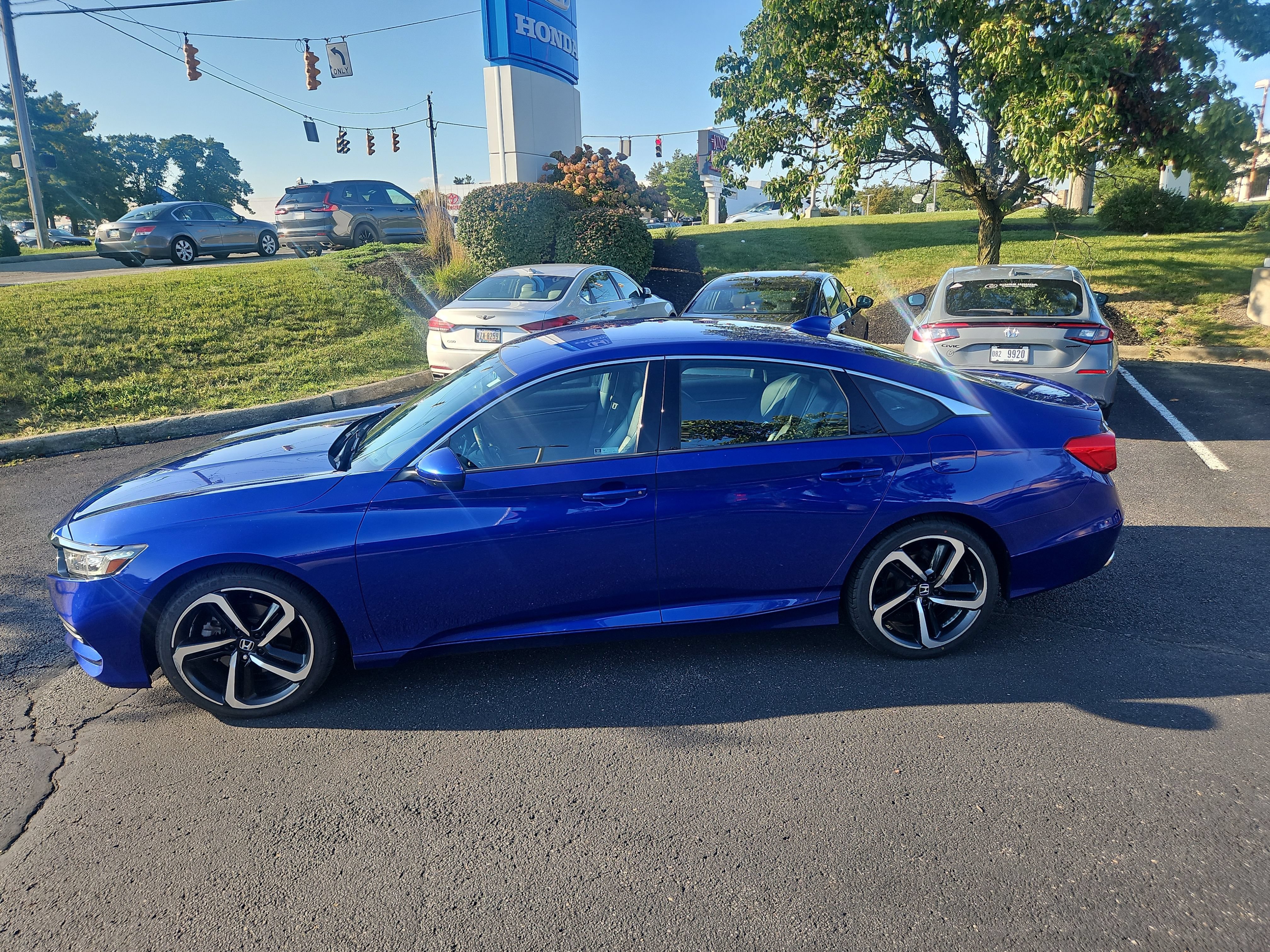 Used 2018 Honda Accord Sport image 4