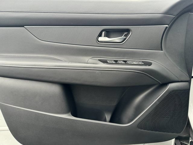 Certified 2025 Nissan Murano SV AWD/4WD image 12